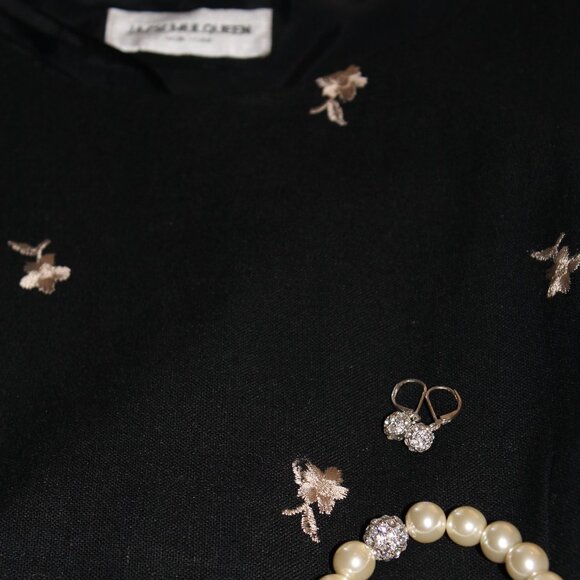 Black Linen Lined Dress With delicately embroidered floral print Size14 - Picture 2 of 6